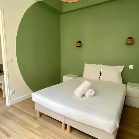 Renove Proche Grands Boulevards 4p Paříž